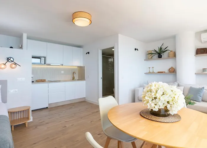 Mimosas & Sea Views By Ele Apartments