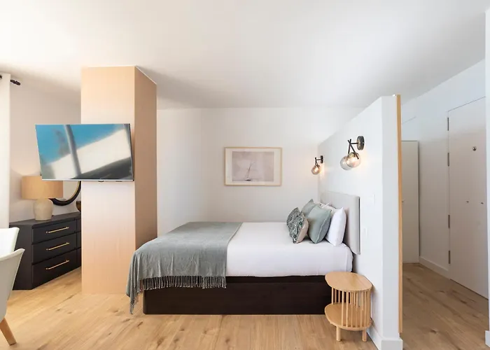 Mimosas & Sea Views By Ele Apartments